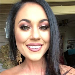 Meet your Posher, Malauri